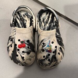 Crocs - Kids size 10
